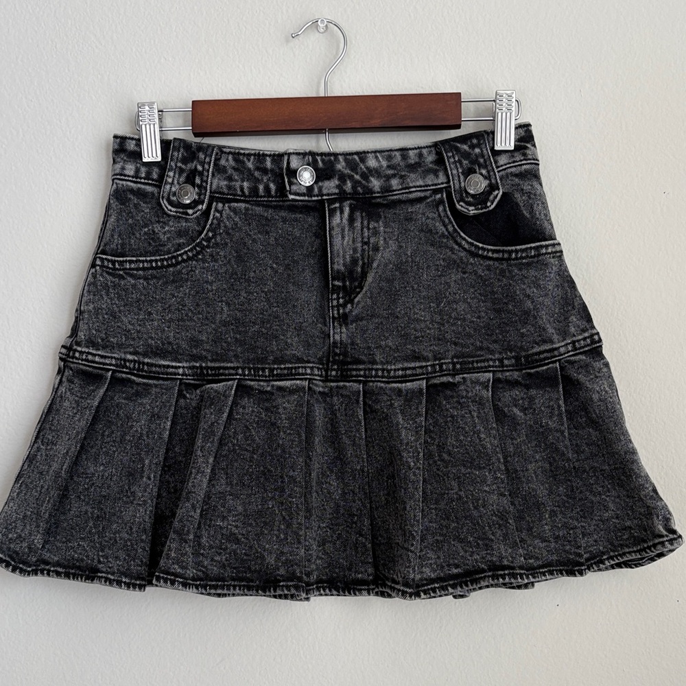 Wild Fable Pleated Denim Skirt Black Stonewash Pockets Zip Fly Size 2